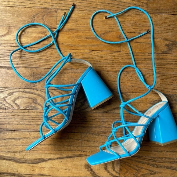 NEW Jessica Simpson Ozias Strappy Pumps Teal Leather Size 7 NWOT - Picture 2 of 6